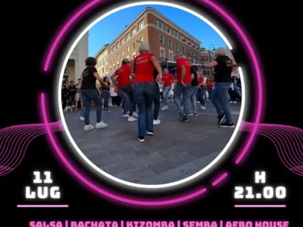  Terni balla in piazza