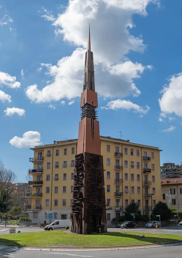 Lancia di Luce Lancia di Luce